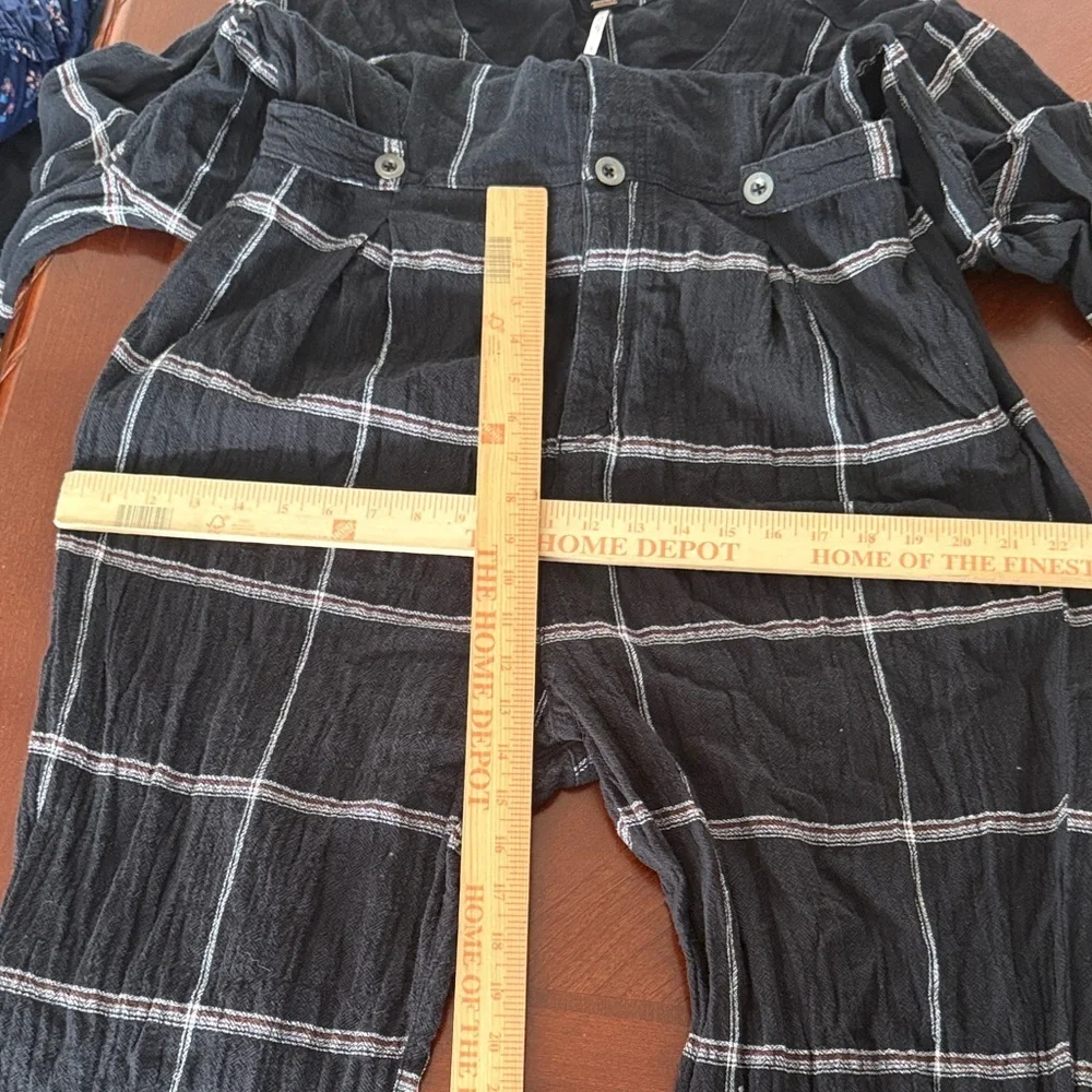 Free people keep it in checkered Sz large L jumpsuit with pockets as seen on TV